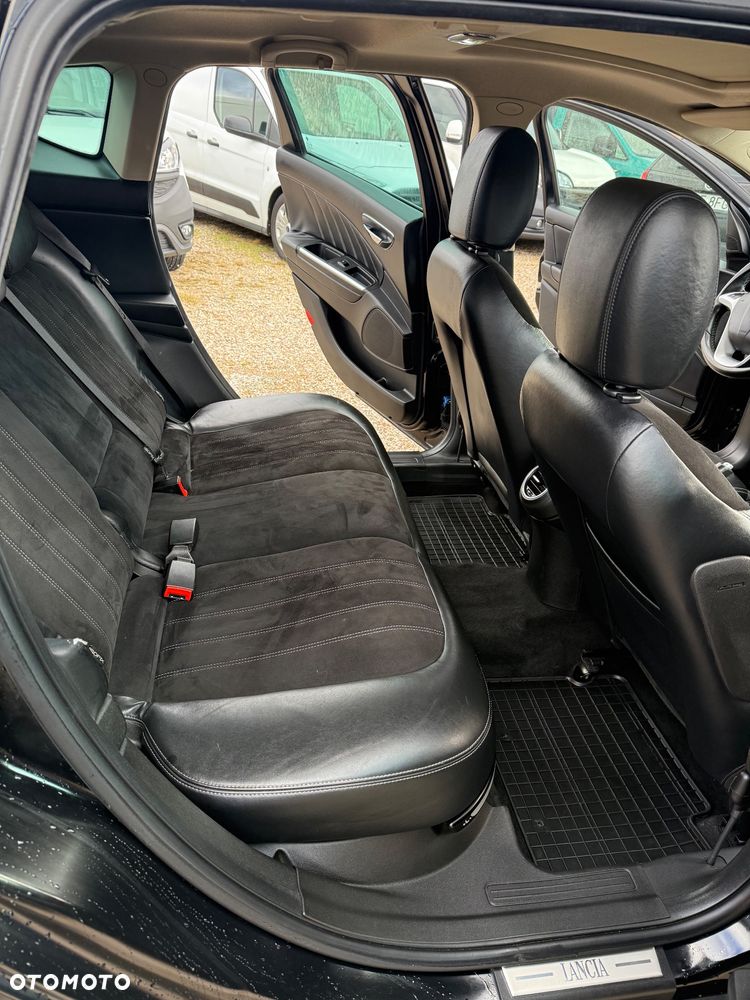 Lancia Delta 1.4 MultiAir 16v Platinum - 12