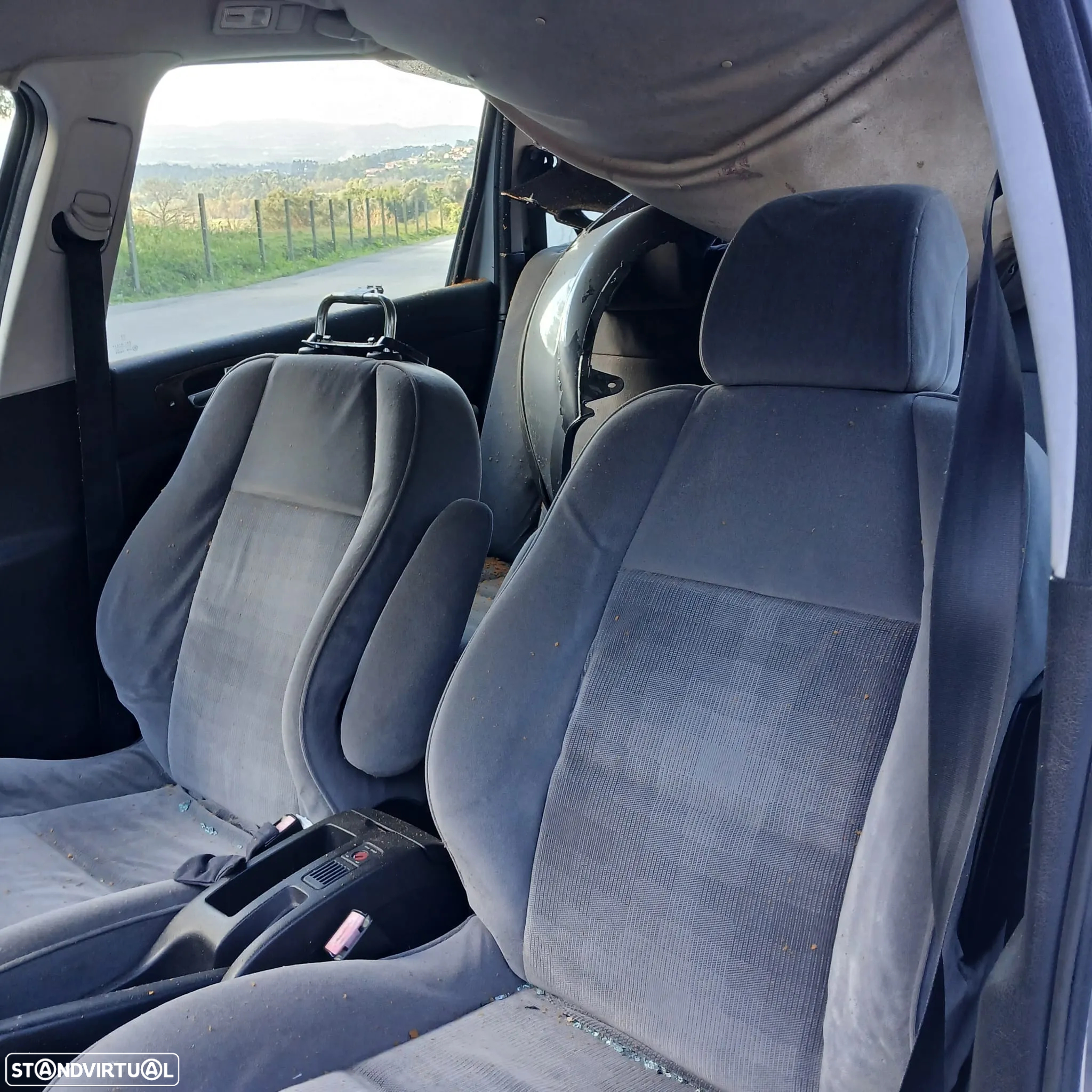 Peugeot 307 1.4 de 2005 - Peças Usadas (9817) - 6
