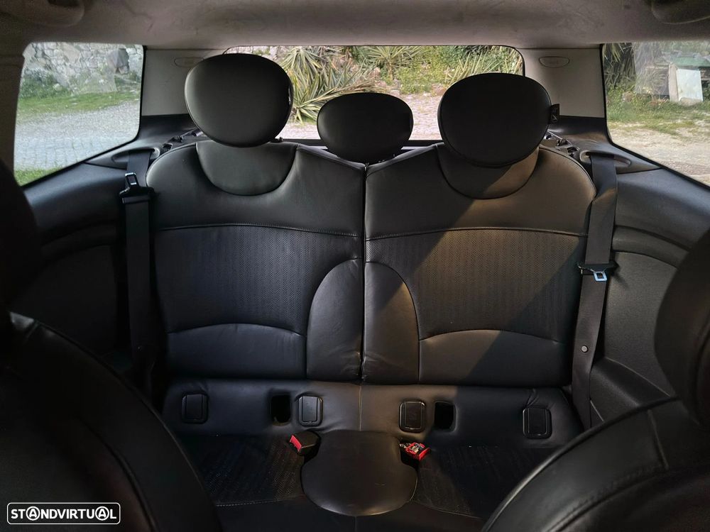 MINI Clubman Cooper D - 8