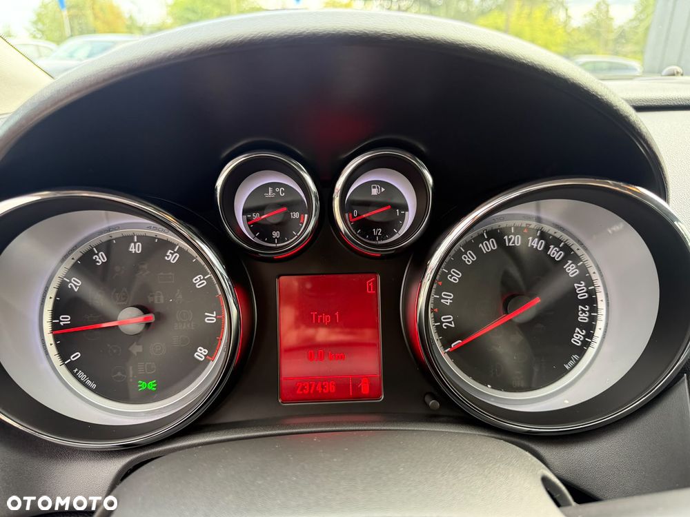 Opel Astra 1.4 Turbo Cosmo - 24