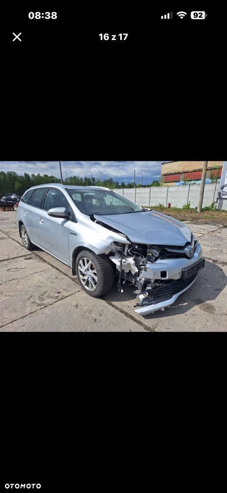 Toyota Auris Hybrid 135 Comfort - 2