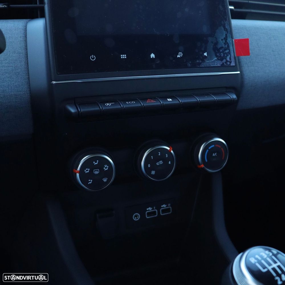 Renault Clio 1.0 TCe Evolution - 21