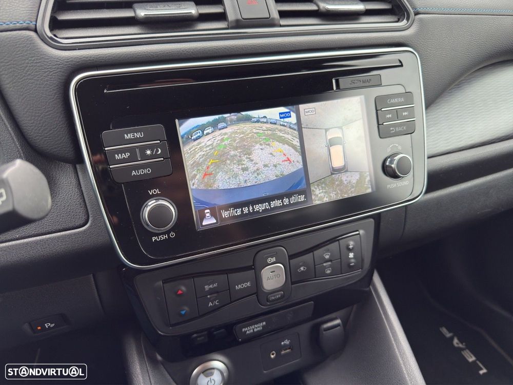 Nissan Leaf N-Connecta - 13