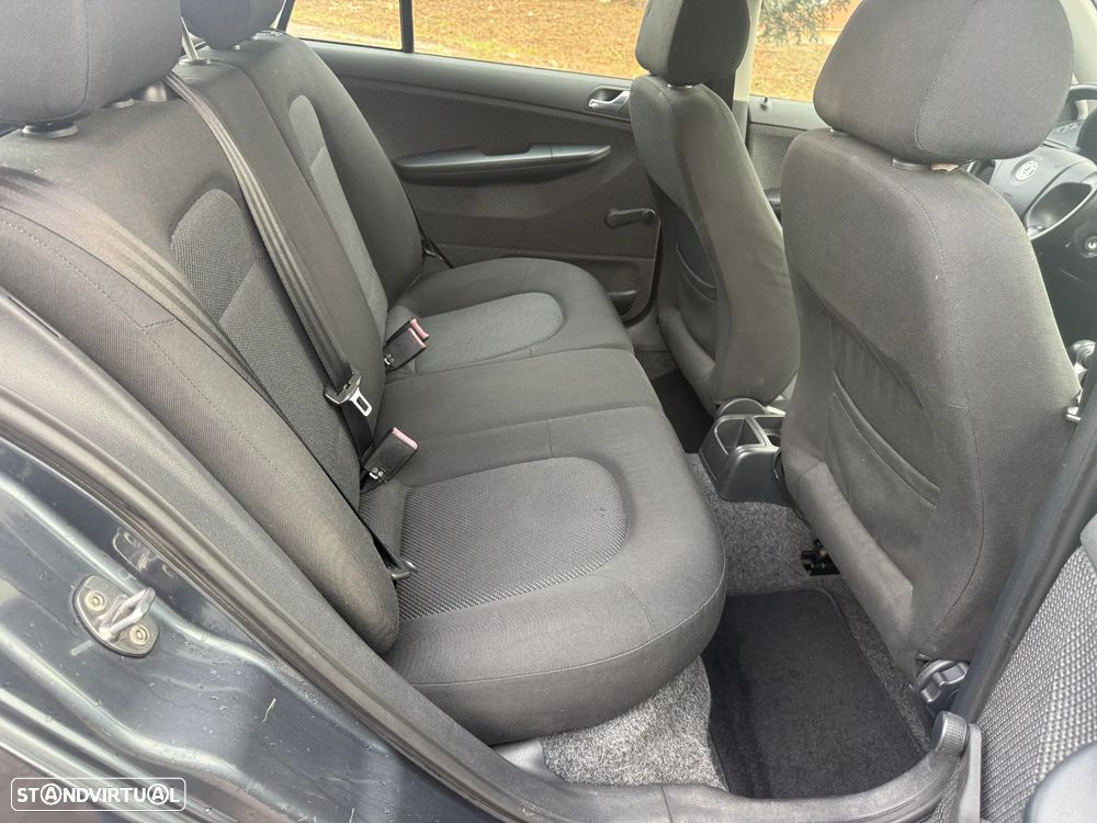 Skoda Fabia Break 1.2 Ambiente - 12