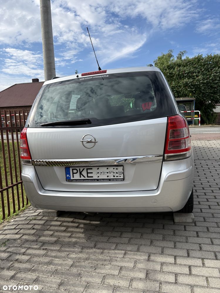 Opel Zafira - 3