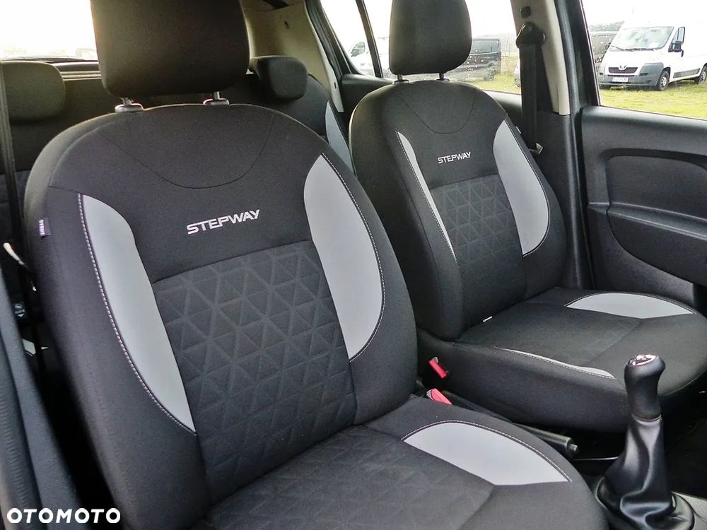 Dacia Sandero TCe 90 Laureate - 27