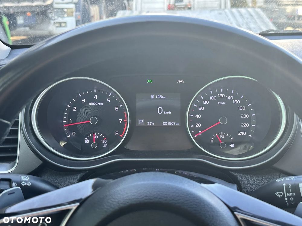 Kia Ceed - 24