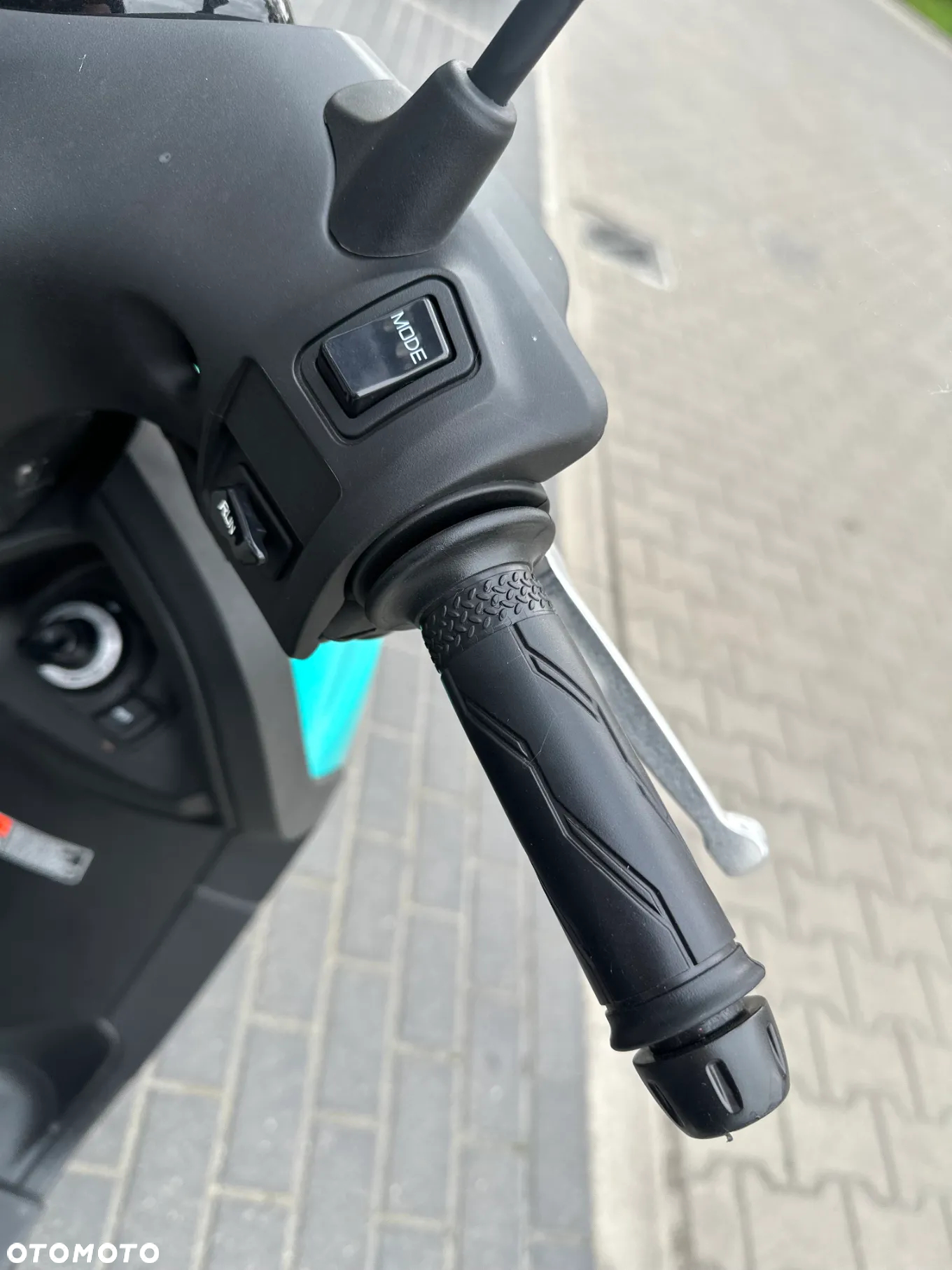 Yamaha Neos - 9