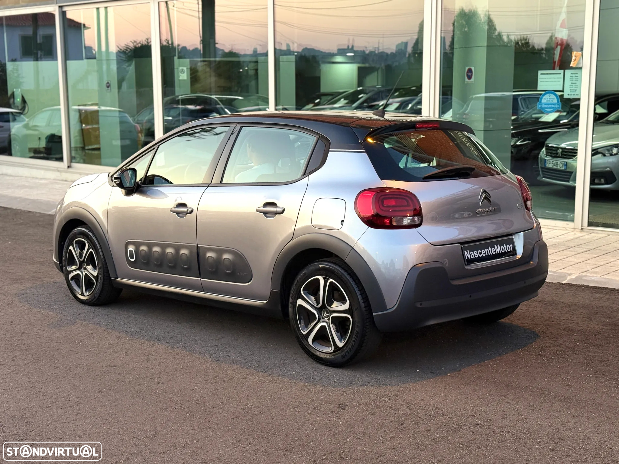 Citroën C3 1.2 PureTech Shine - 13