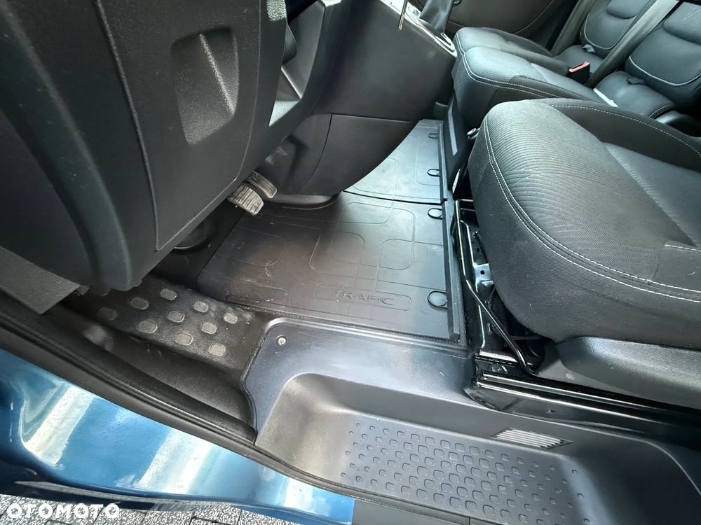 Renault Trafic - 17