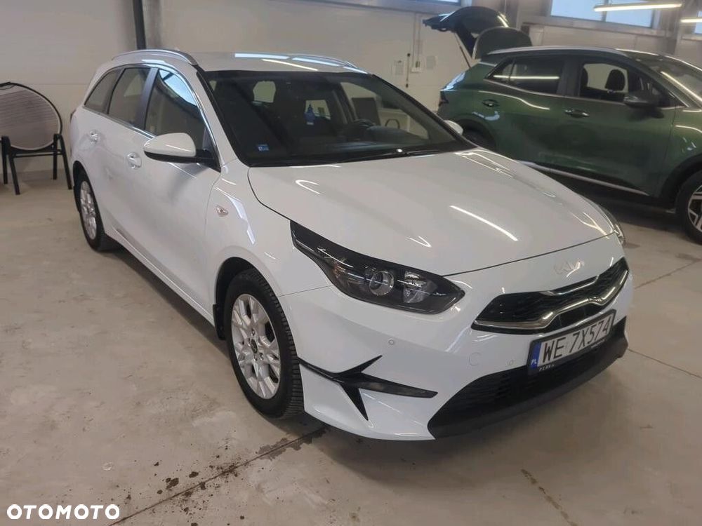 Kia Ceed - 5