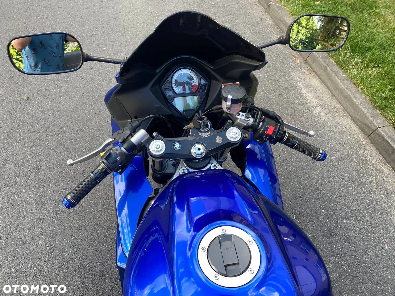 Suzuki SV - 8