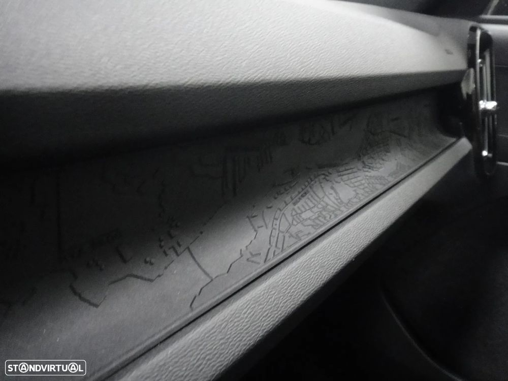 Volvo XC 40 Recharge Plus - 38