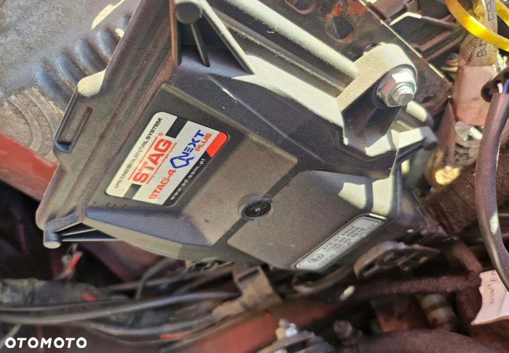 Renault Clio 1.2 16V Alize - 10