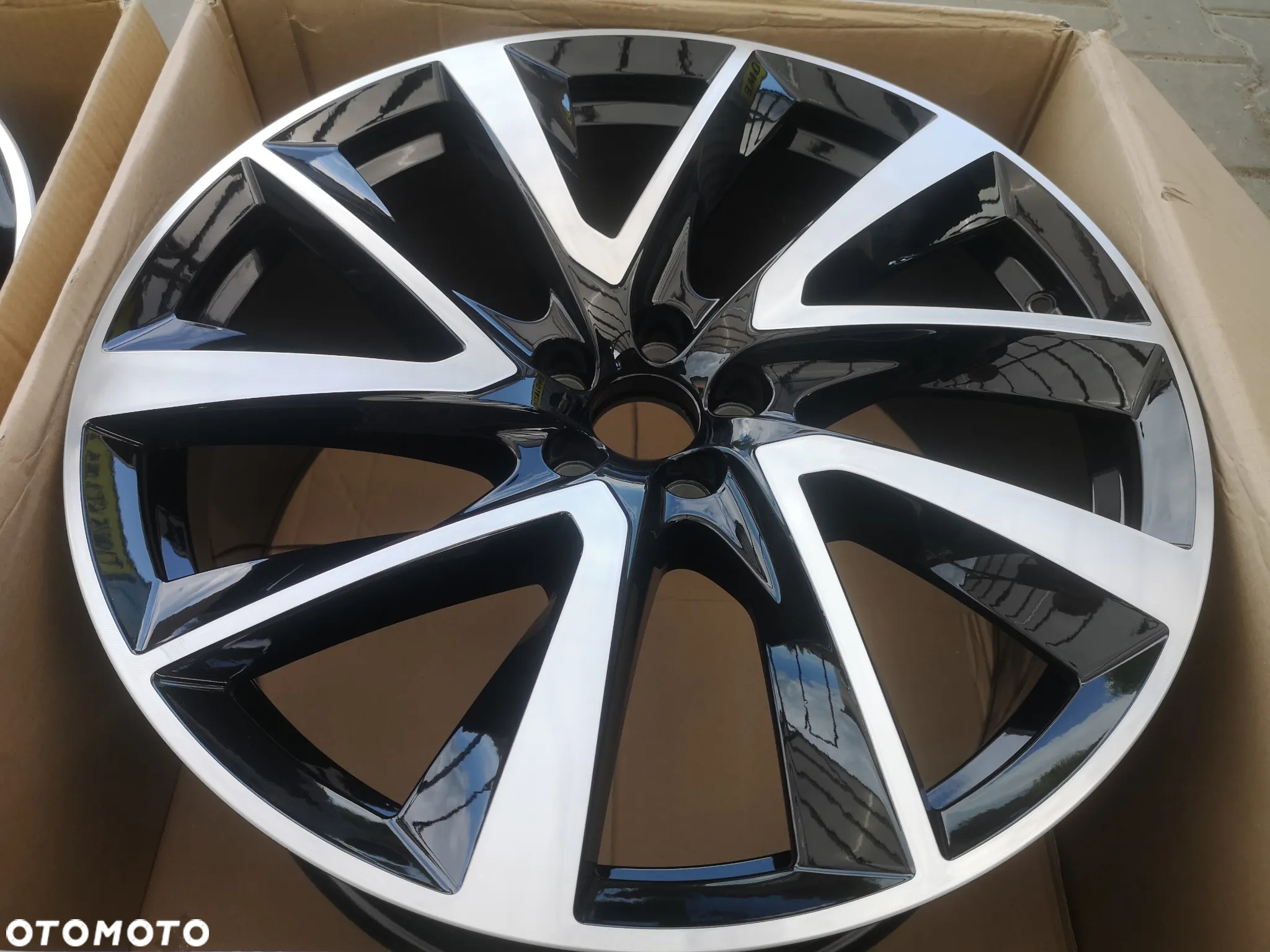 Oryginalne Felgi Volvo XC90 w Idealnym stanie 21'' R - 8