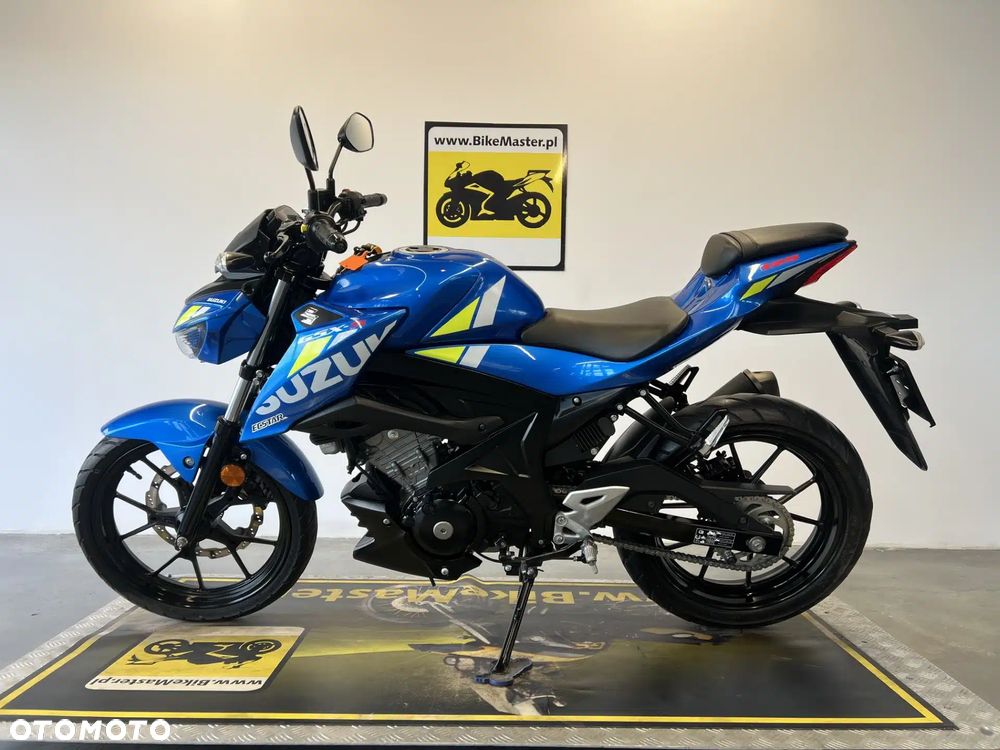 Suzuki GSX - 2