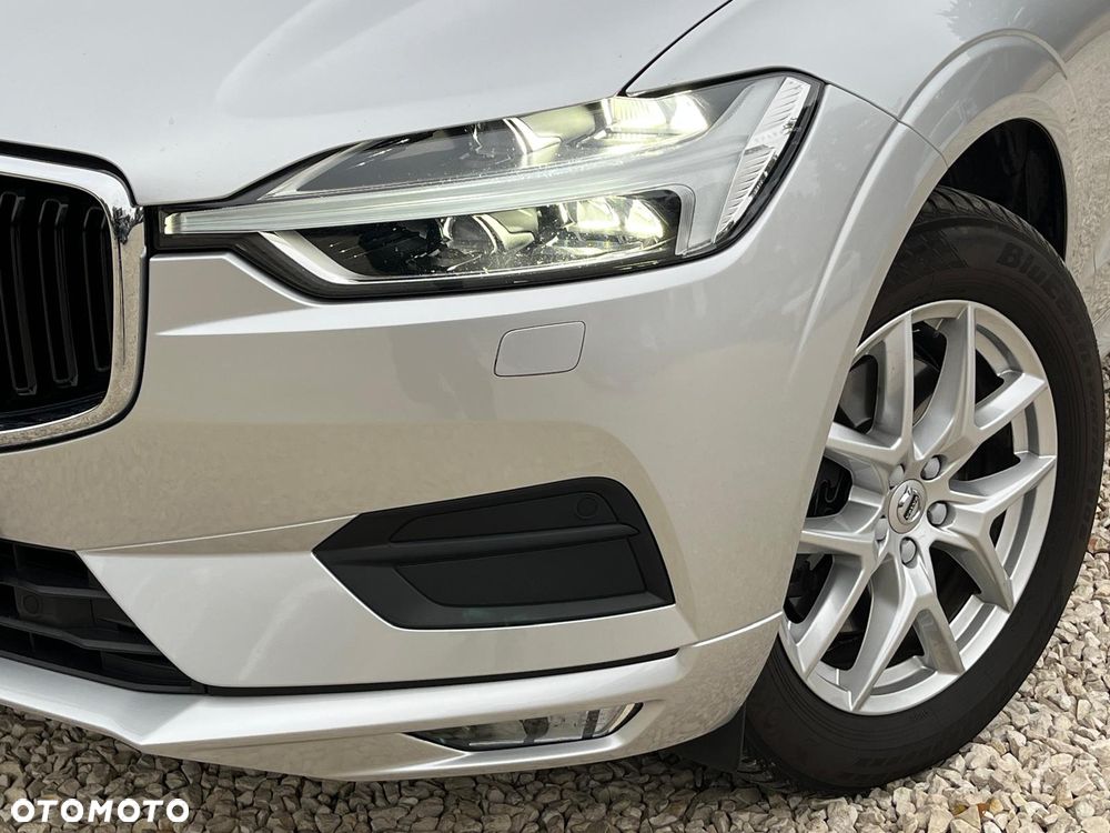 Volvo XC 60 B4 D AWD Geartronic Momentum Pro - 15
