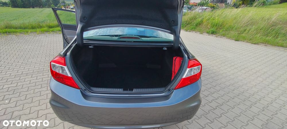 Honda Civic 1.8 i-VTEC Comfort - 10