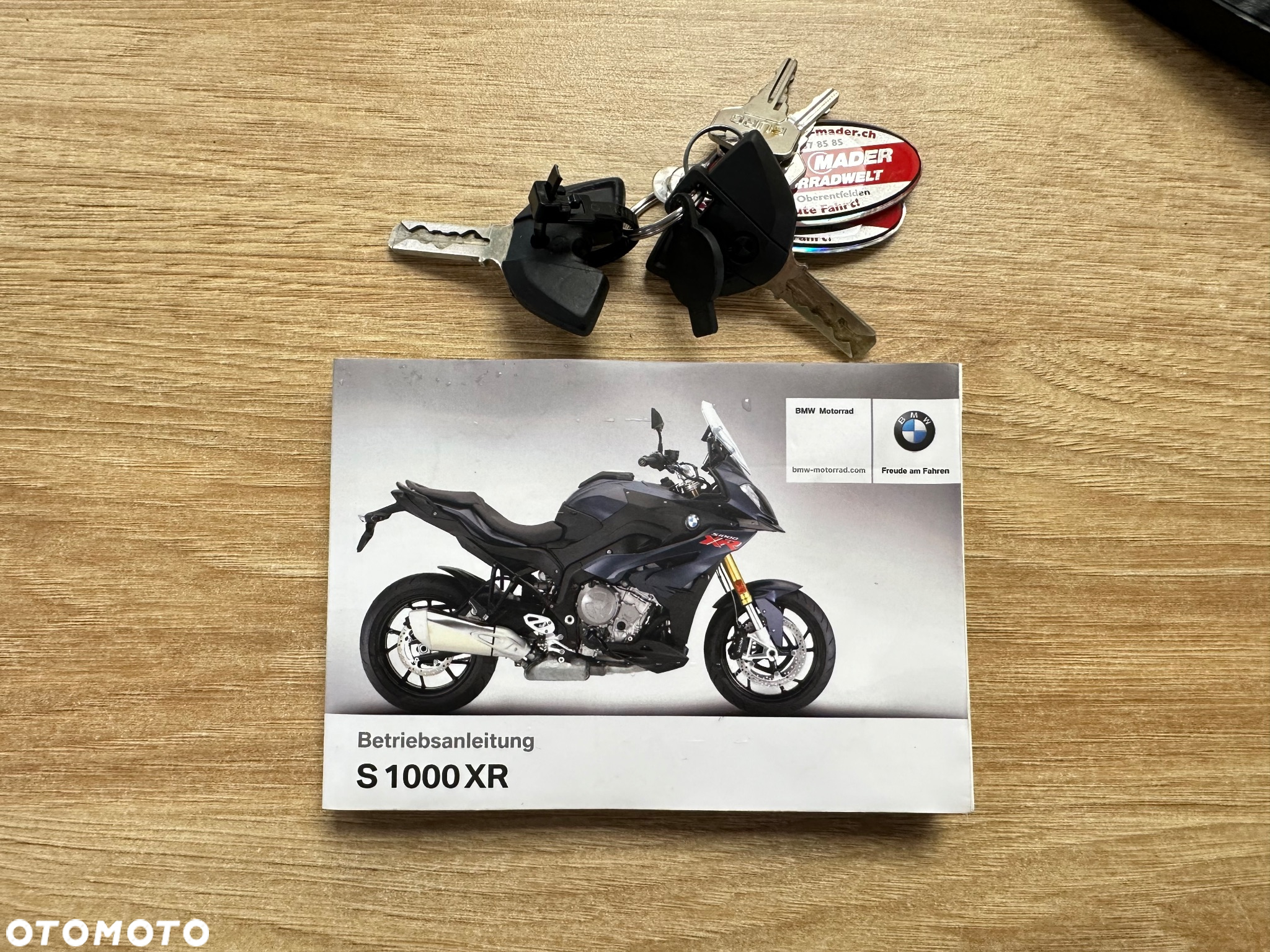 BMW XR - 9