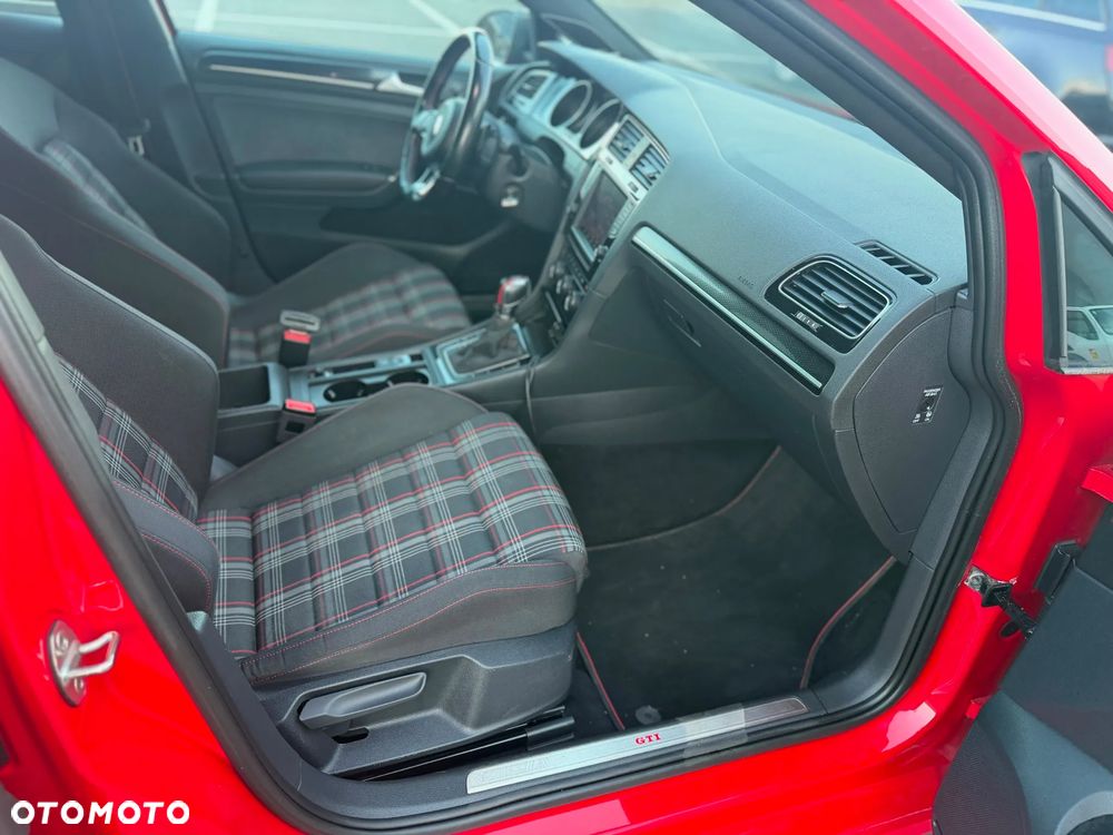 Volkswagen Golf GTI BlueMotion Technology DSG Clubsport - 12