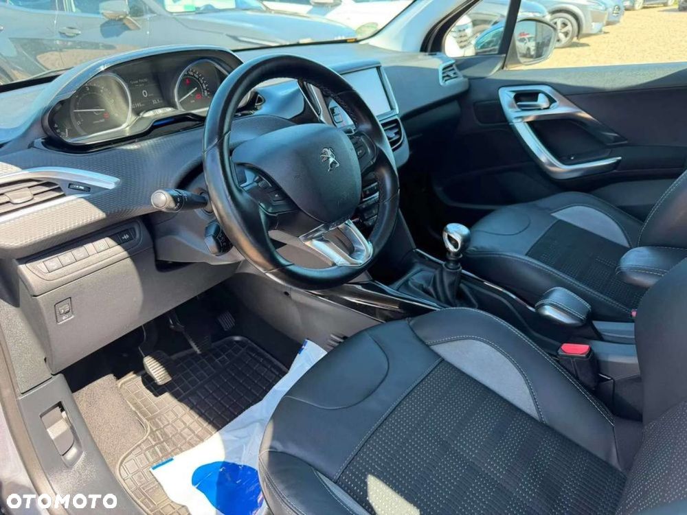 Peugeot 2008 - 10