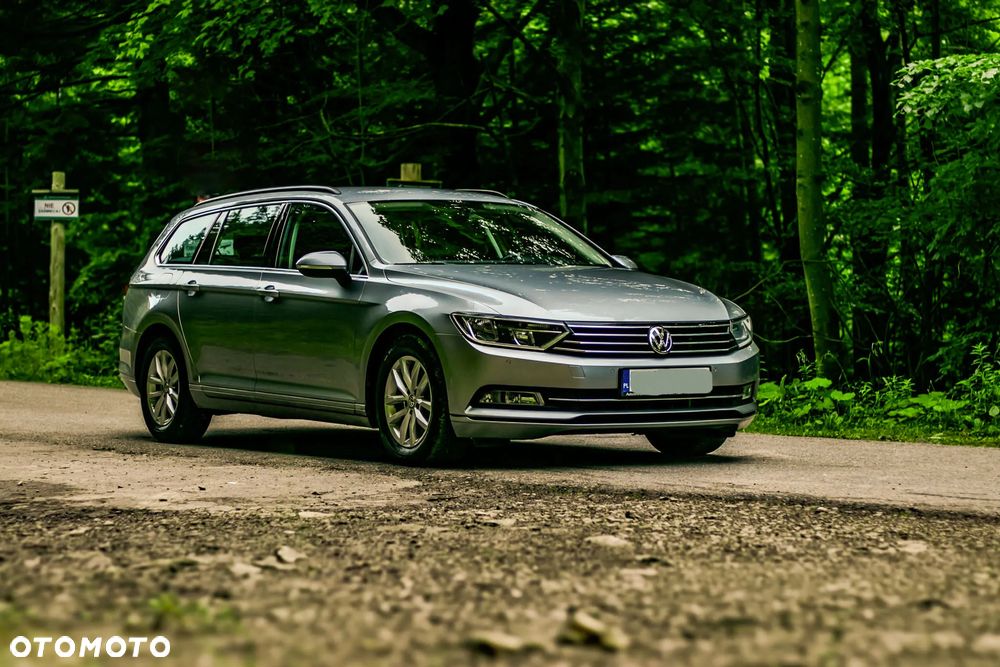 Volkswagen Passat 1.8 TSI (BlueMotion Technology) DSG Comfortline - 2
