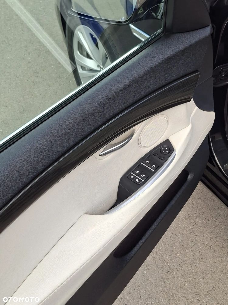 BMW 5GT 535i xDrive - 23