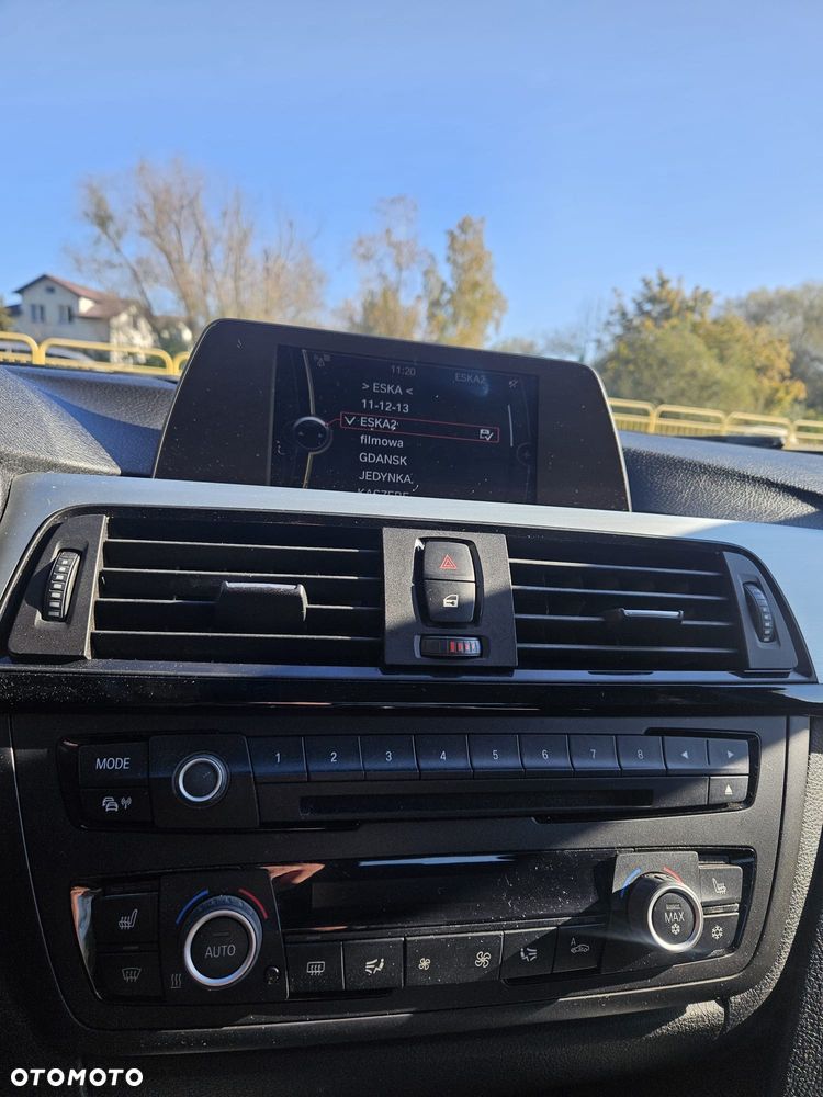 BMW Seria 3 318d - 12