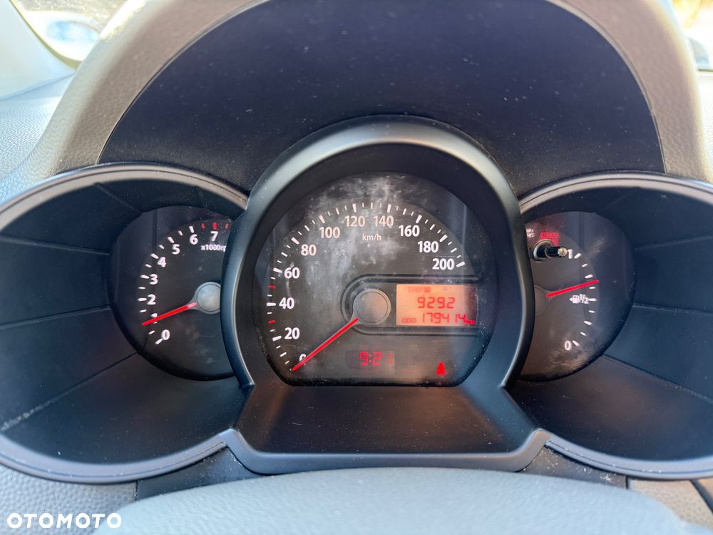 Kia Picanto 1.0 M - 2