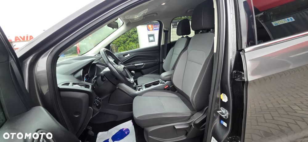 Ford Kuga 1.5 EcoBoost 2x4 Titanium - 30
