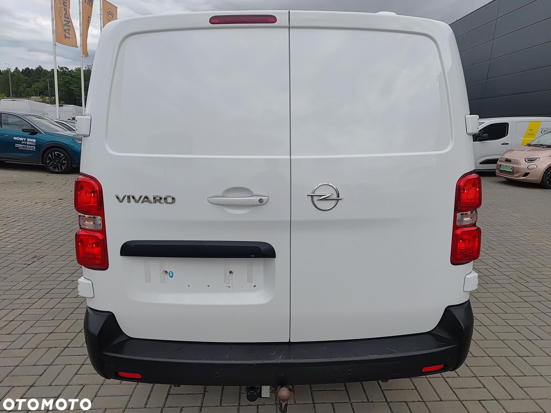 Opel Vivaro - 8