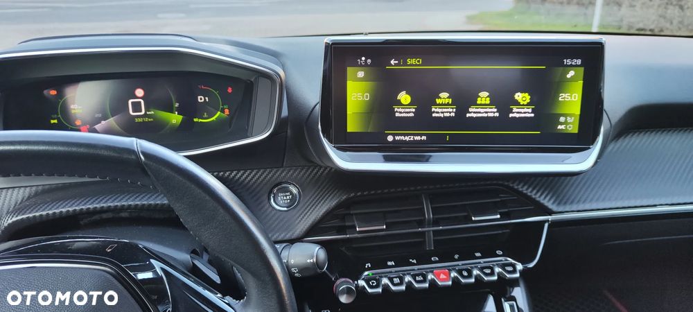 Peugeot 208 PureTech 100 EAT8 Active - 12