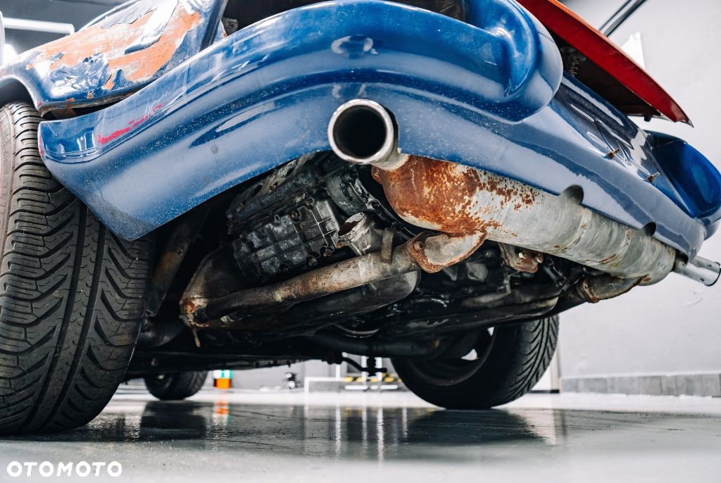 Porsche 911 - 16