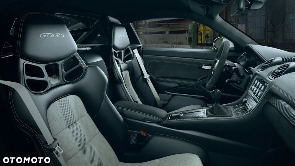 Porsche 718 Cayman GPF GT4 RS PDK - 6