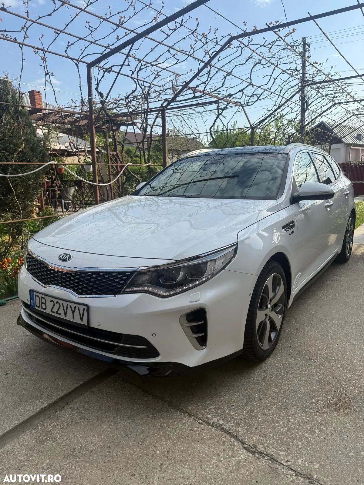 Kia Optima Sportswagon 1.7 CRDI GT Line - 1