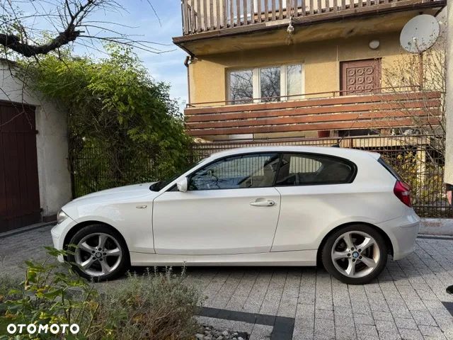 BMW Seria 1 116i - 11