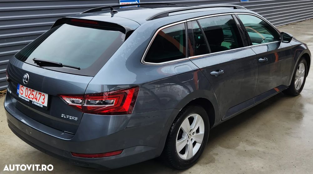 Skoda Superb Combi 1.6 TDI DSG Style - 17