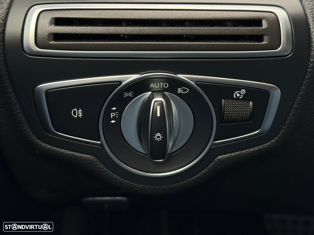 Mercedes-Benz C 300 de AMG Line - 22