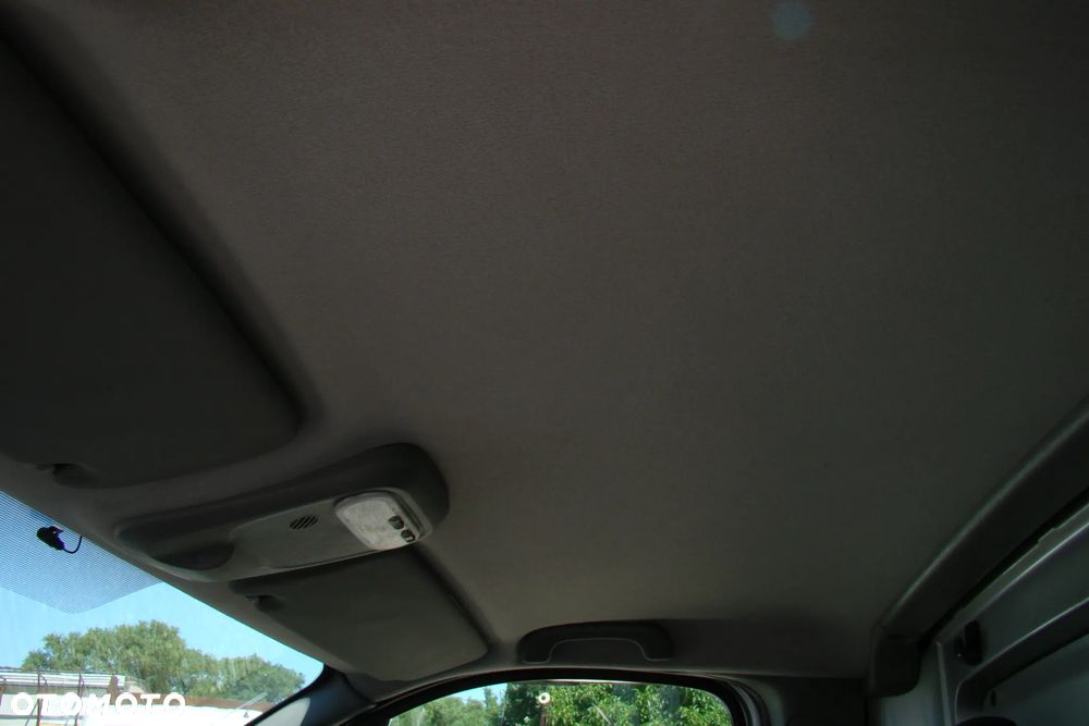 Opel Vivaro - 8