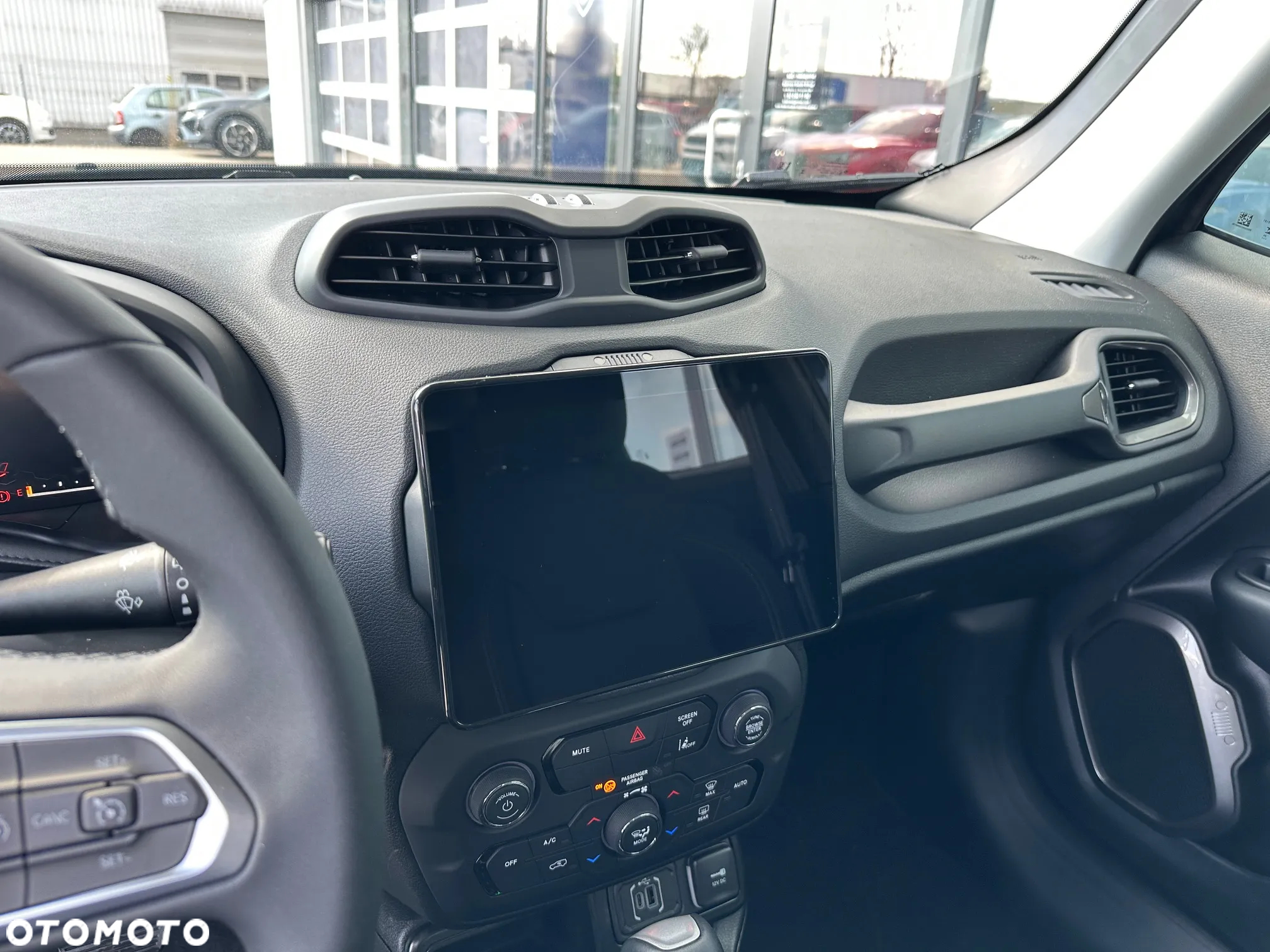 Jeep Renegade 1.5 T4 mHEV Altitude FWD S&S DCT - 12