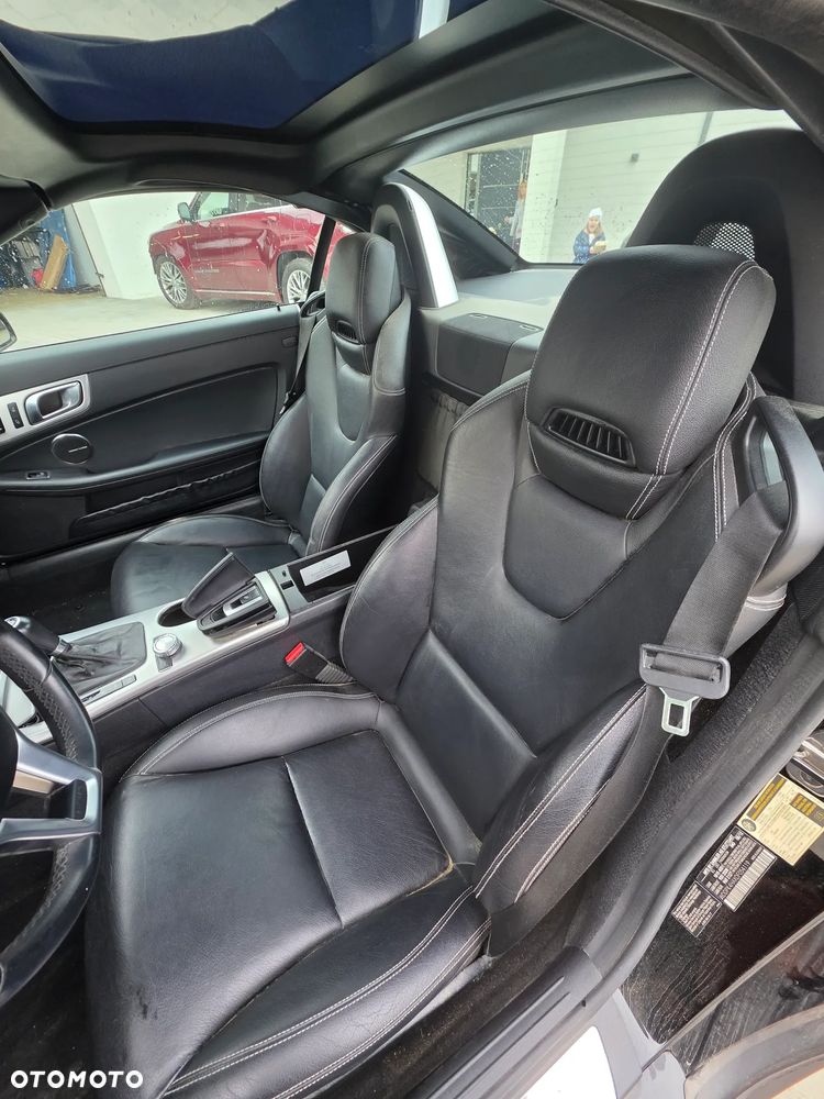 Mercedes-Benz SLK 250 CGI - 9