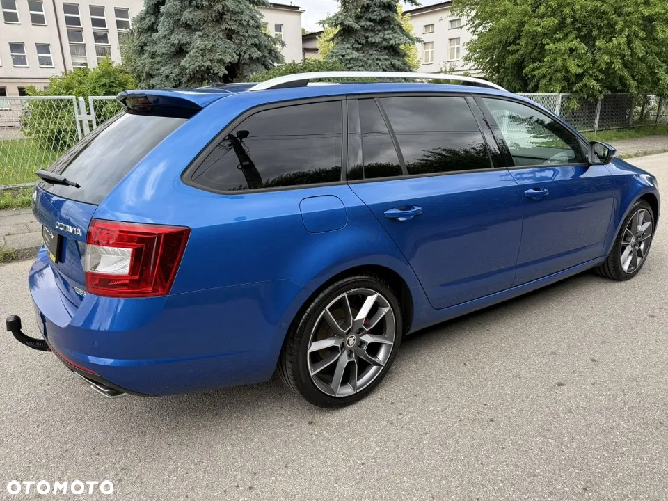 Skoda Octavia 2.0 TSI RS - 6