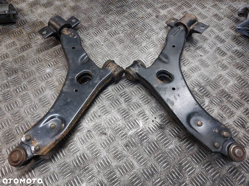 WAHACZ LEWY PRZÓD + PRAWY PRZÓD FORD FOCUS MK1 - 5