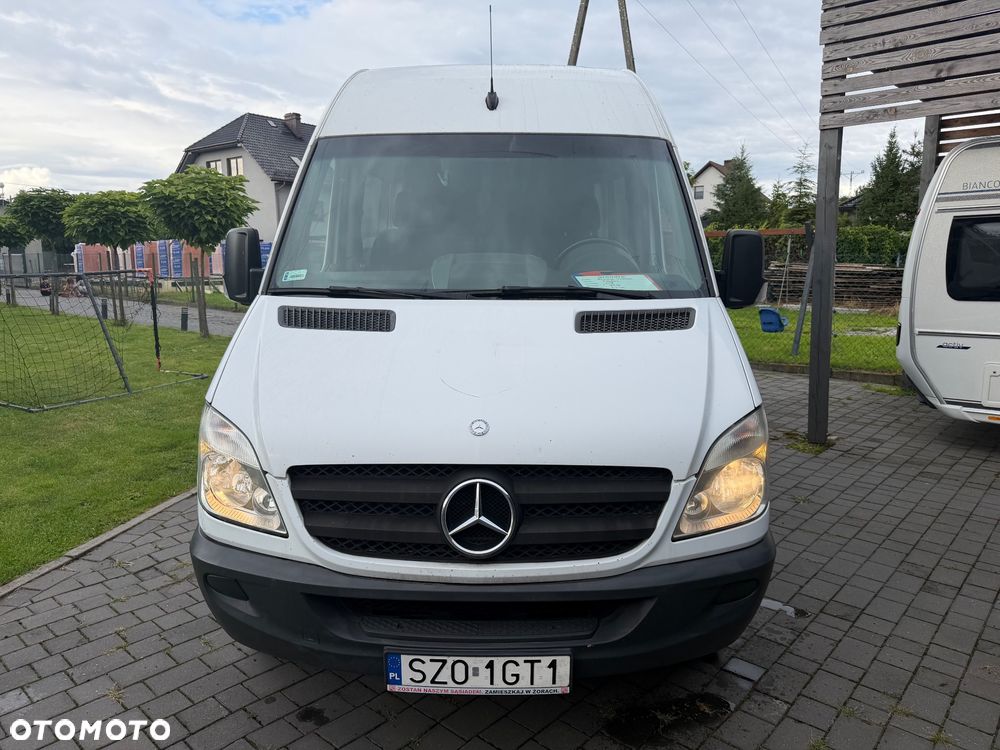 Mercedes-Benz Sprinter - 2