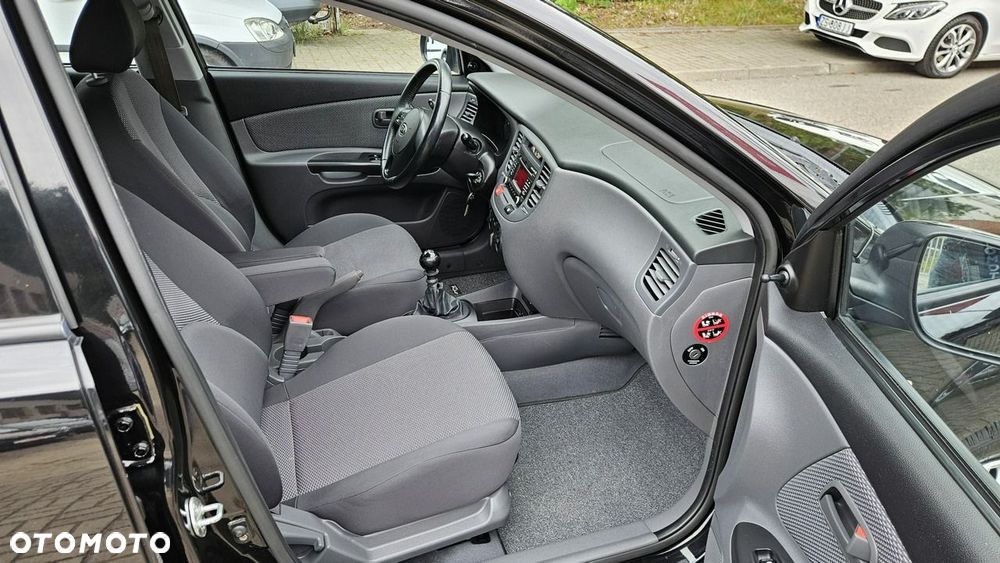 Kia Rio 1.4 Spirit - 18
