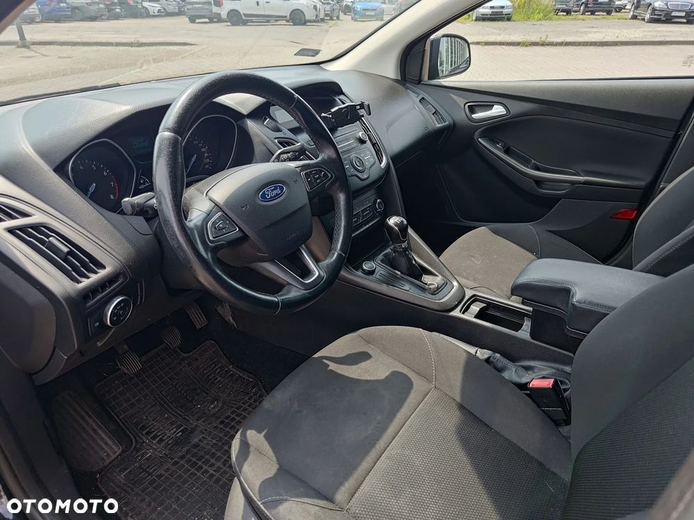 Ford Focus 1.6 Trend - 5