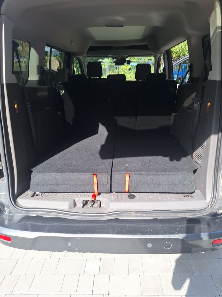 Ford Tourneo Connect - 22