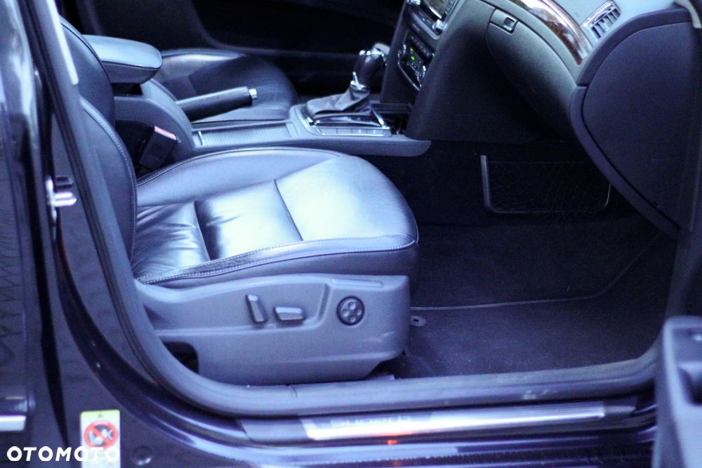 Skoda Superb 2.0 TDI Elegance DSG - 13