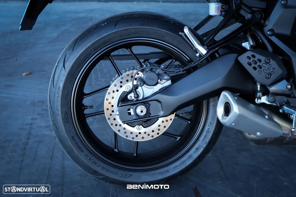 Yamaha MT-07 - 15