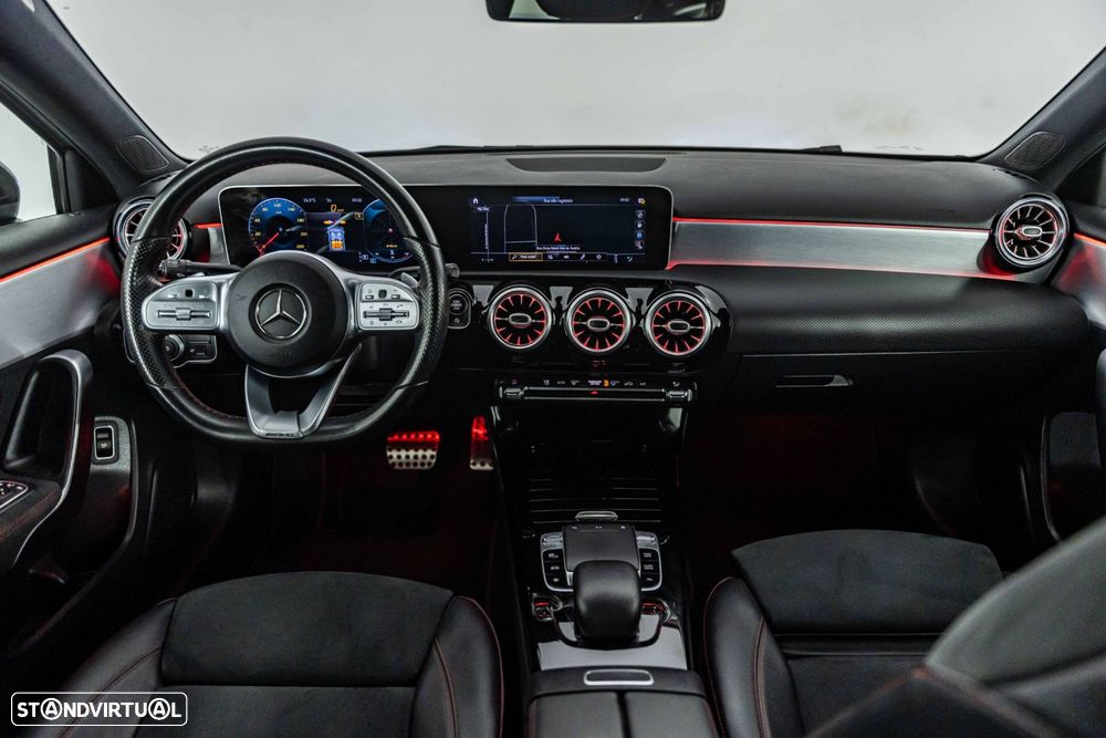 Mercedes-Benz A 180 d AMG Line Aut. — fotografia 21